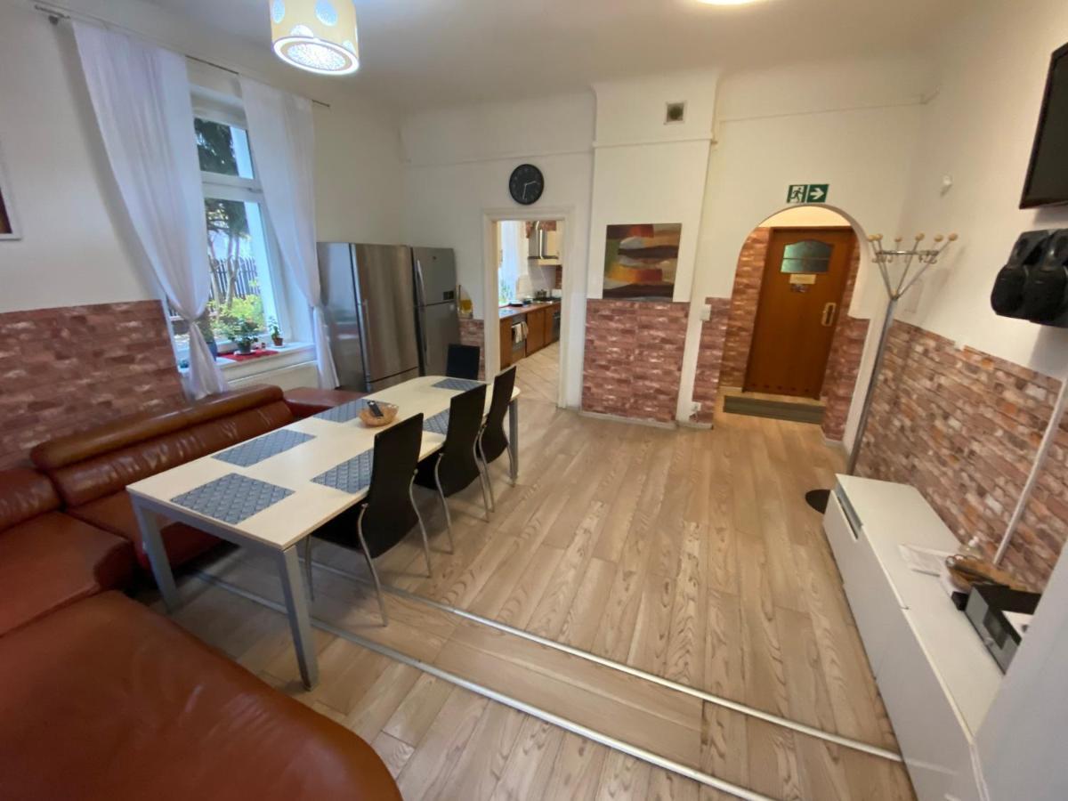Hostel Piaseczno П'ясечно Екстер'єр фото