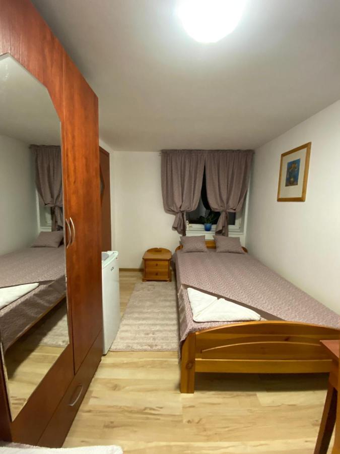 Hostel Piaseczno П'ясечно Екстер'єр фото